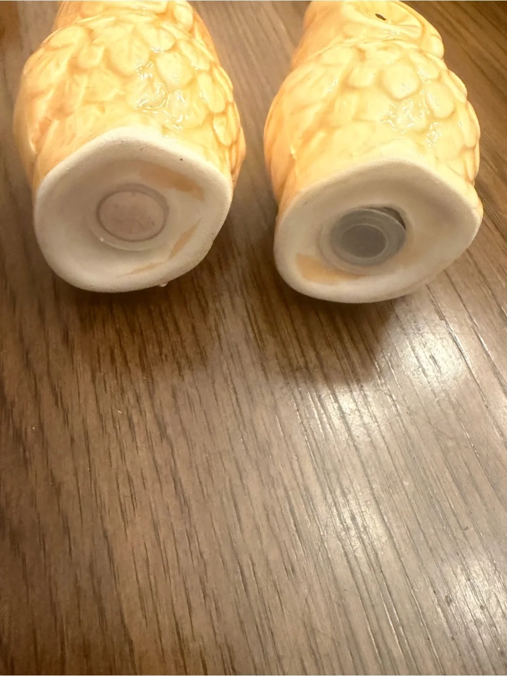 Ceramic Owl Salt and Pepper Shaker Set - Creamy yellowish. Grandmacore.